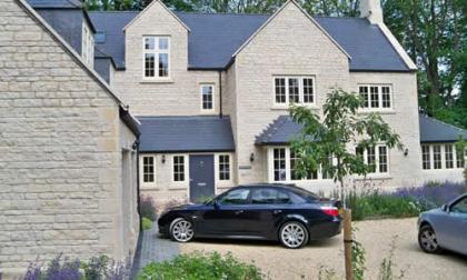 CREAM HARDWOOD WINDOWS WITH GEORGIAN BARS
